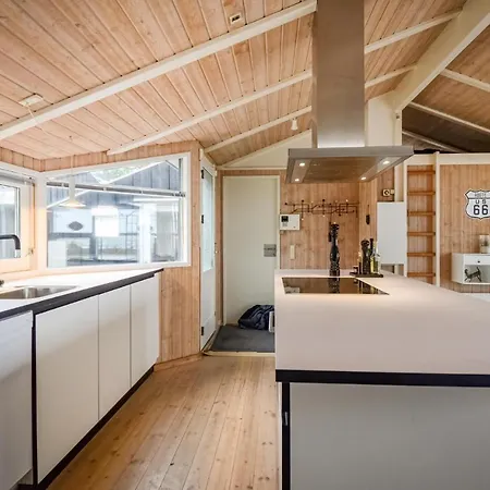 Amazing In W/ Wifi And 4 Bedrooms Ebeltoft