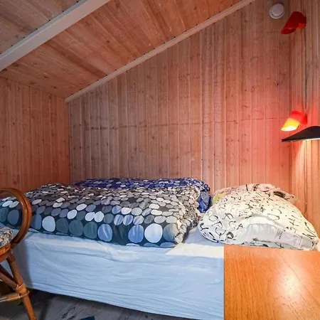 Amazing In W/ Wifi And 4 Bedrooms Ferienhaus Ebeltoft