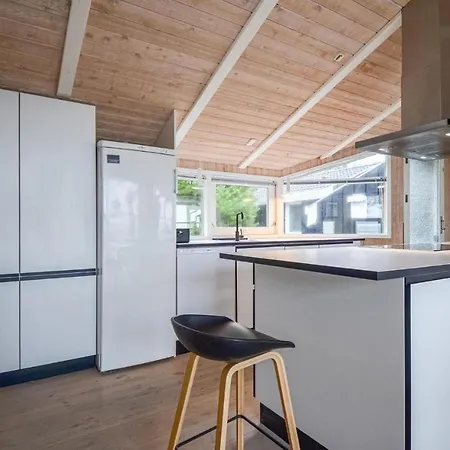 Ferienhaus Amazing In W/ Wifi And 4 Bedrooms